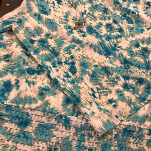 STUNNING, MICHAEL KORS blouse in blue with interesting patterns all over Size 1X - Picture 6 of 11